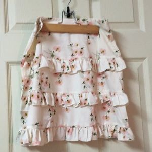 Cute floral mini skirt. Small